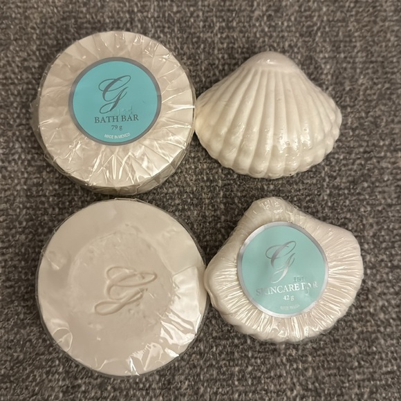 Set of 9 Bath Items - Spa Naturals, Disney, Paris, Greenbrier - Picture 6 of 9